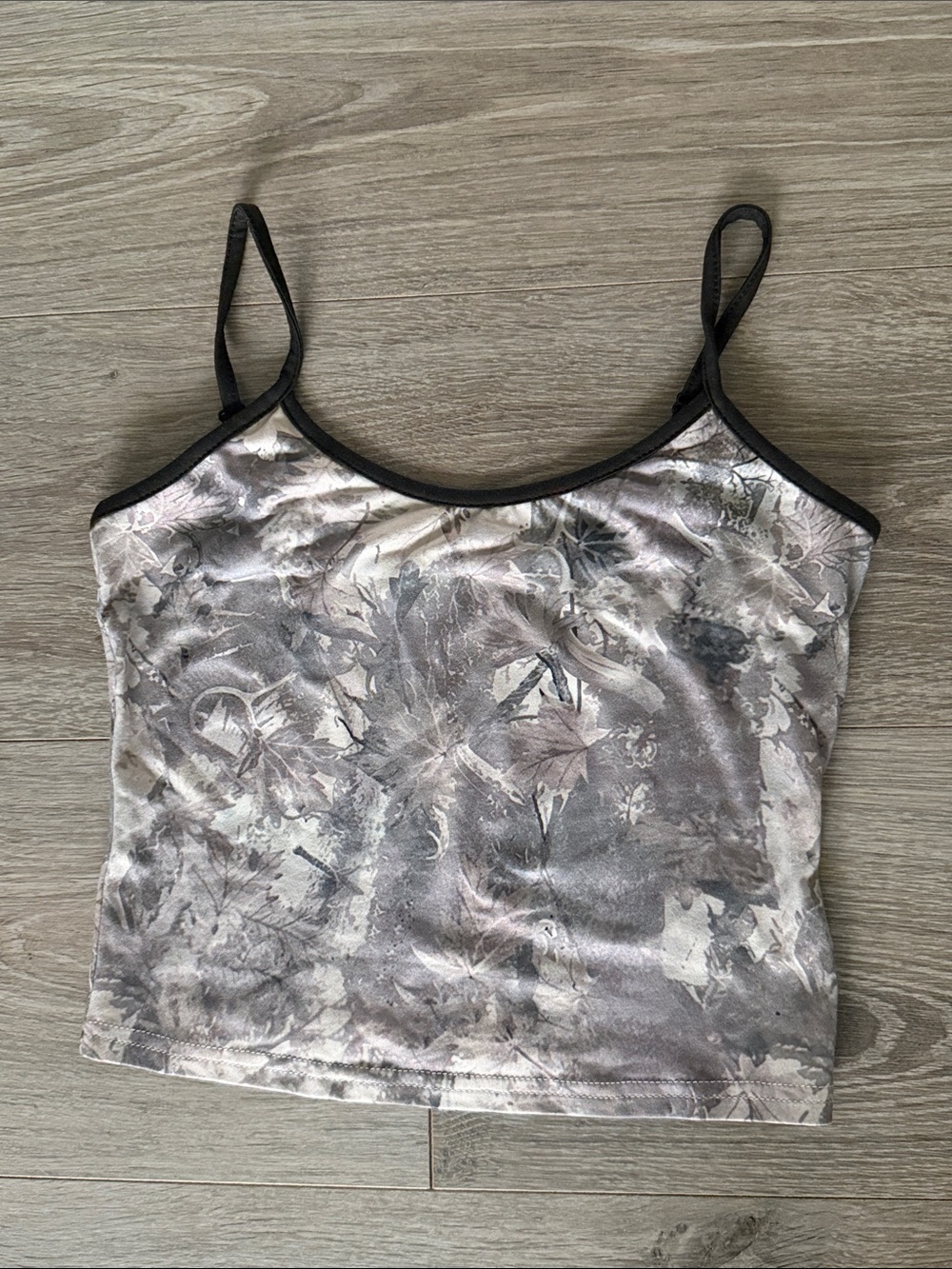 Women's Gray Floral Cami Tank Top - Neutral Print